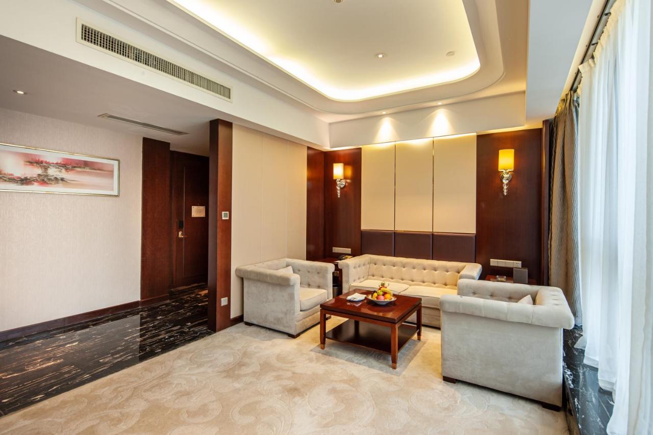 Wyndham Grand Plaza Royale Changsheng Jiangyin Dış mekan fotoğraf